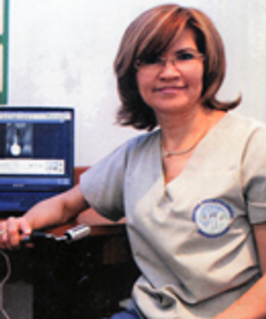Dra.  Lucy Calderón Zumárraga