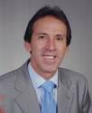 Dr. Hernán Carrillo Zurita