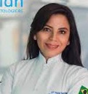 Dra. Paola Santillán