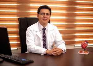 Dr. Nelson Amores