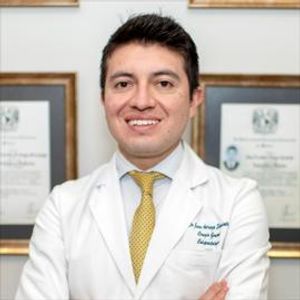 Dr. Juan Arteaga Sarmiento