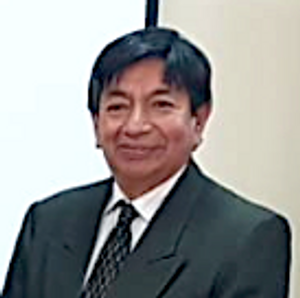 Dr. Eduardo Gualotuña