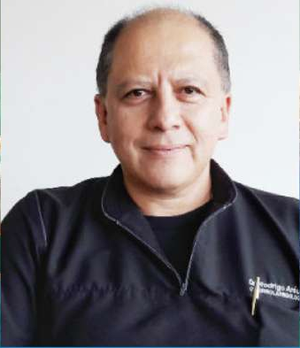 Dr. Rodrigo Arauz Jacome
