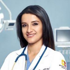 Dra. Andrea Carolina Salazar Robalino