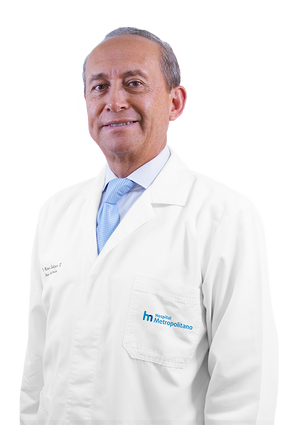 Dr. Marco Freddy Salazar Flores