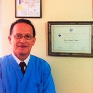 Dr.  Jorge Andrade Madera