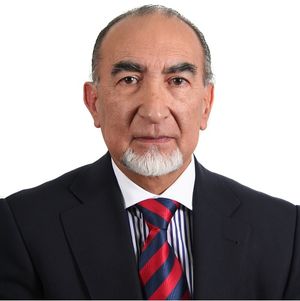 Dr. Gil Marcelo Vélez Ledesma