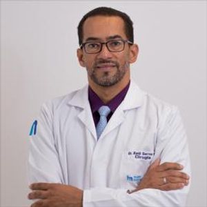 Dr. Raúl Barros Gruezo