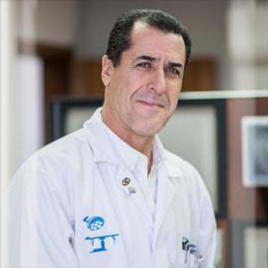 Dr. Pablo Fernando Arizaga Robalino