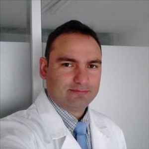 Dr. Carlos Eduardo Finol Cabrera