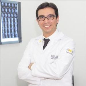 Dr. Andrés Santiago Velasco Granda