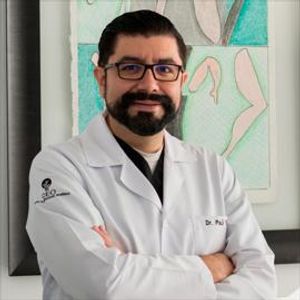 Dr. Paul Terán Vela